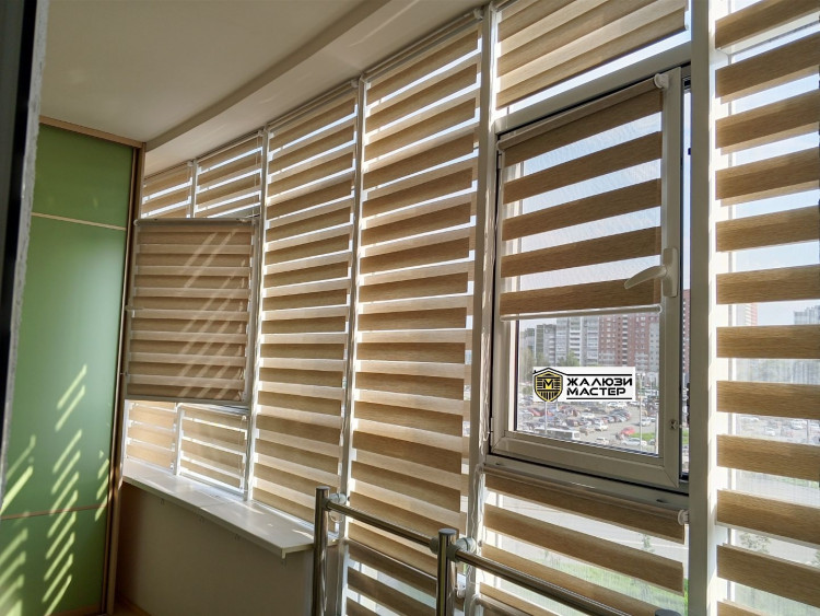 Шторы рулонные Зебра MINI, ткань зебра Сахара светло-бежевый_2261. Шторы рулонные Зебра MINI, ткань зебра Сахара светло-бежевый_2261.