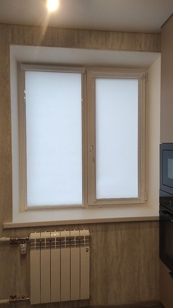 Кассетные рулонные шторы UNI 2 в ткани СИДЕ магнолия_2259.